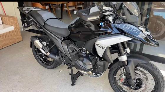 BMW R 1300 GS TRIPLE BLACK BMW R 1300 GS TRIPLE BLACK